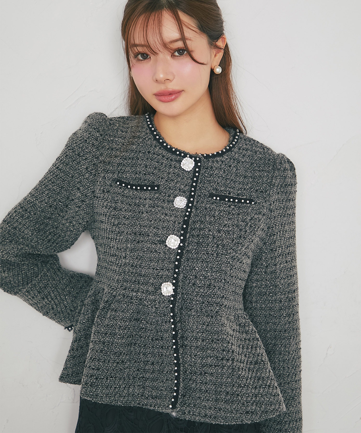 tocco トッコクローゼット　
ビジュー釦レースラインペプラムツイードジャケット