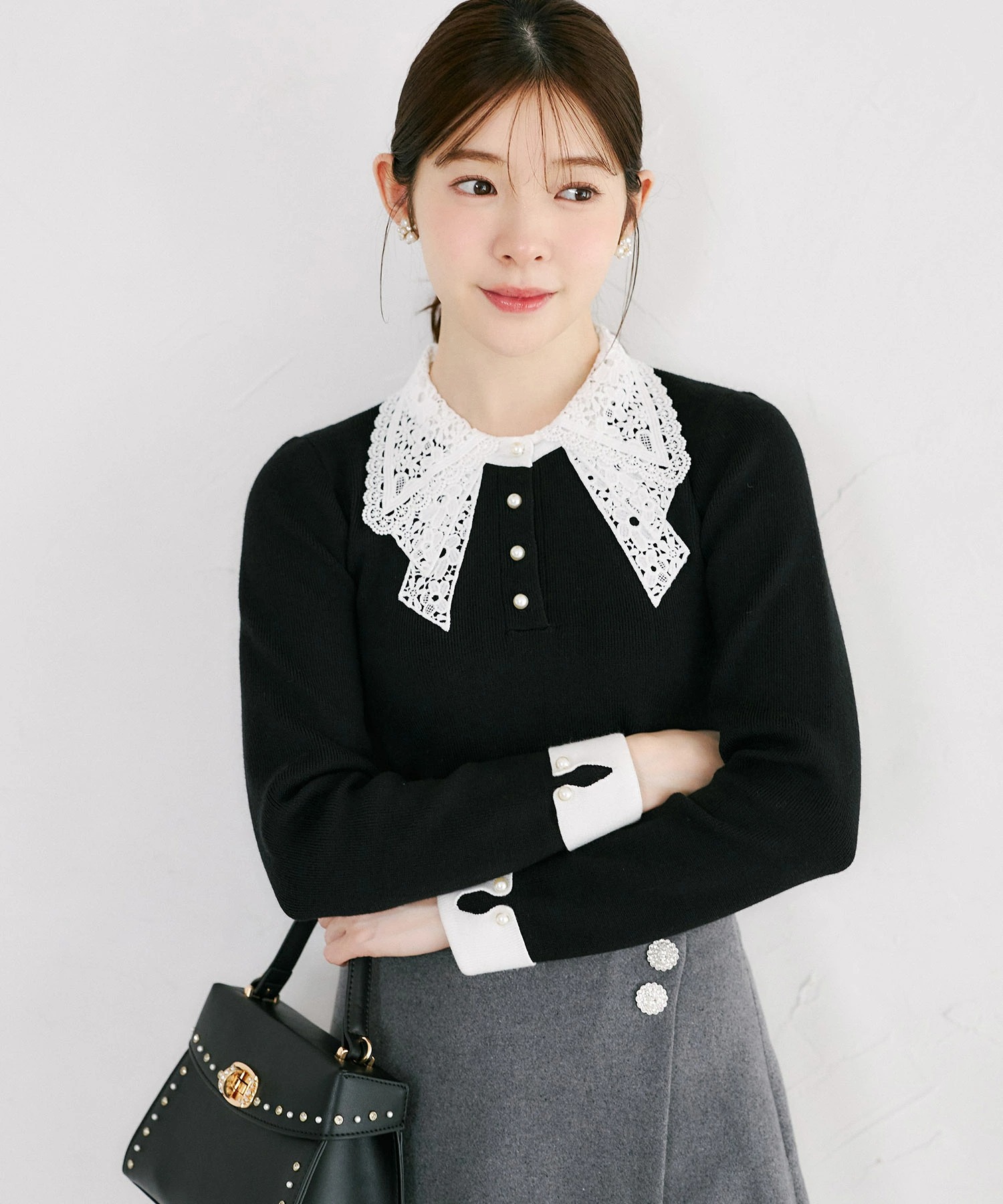 リボンレース襟付きパール釦ポロニットプルオーバー tocco closet(トッコクローゼット)