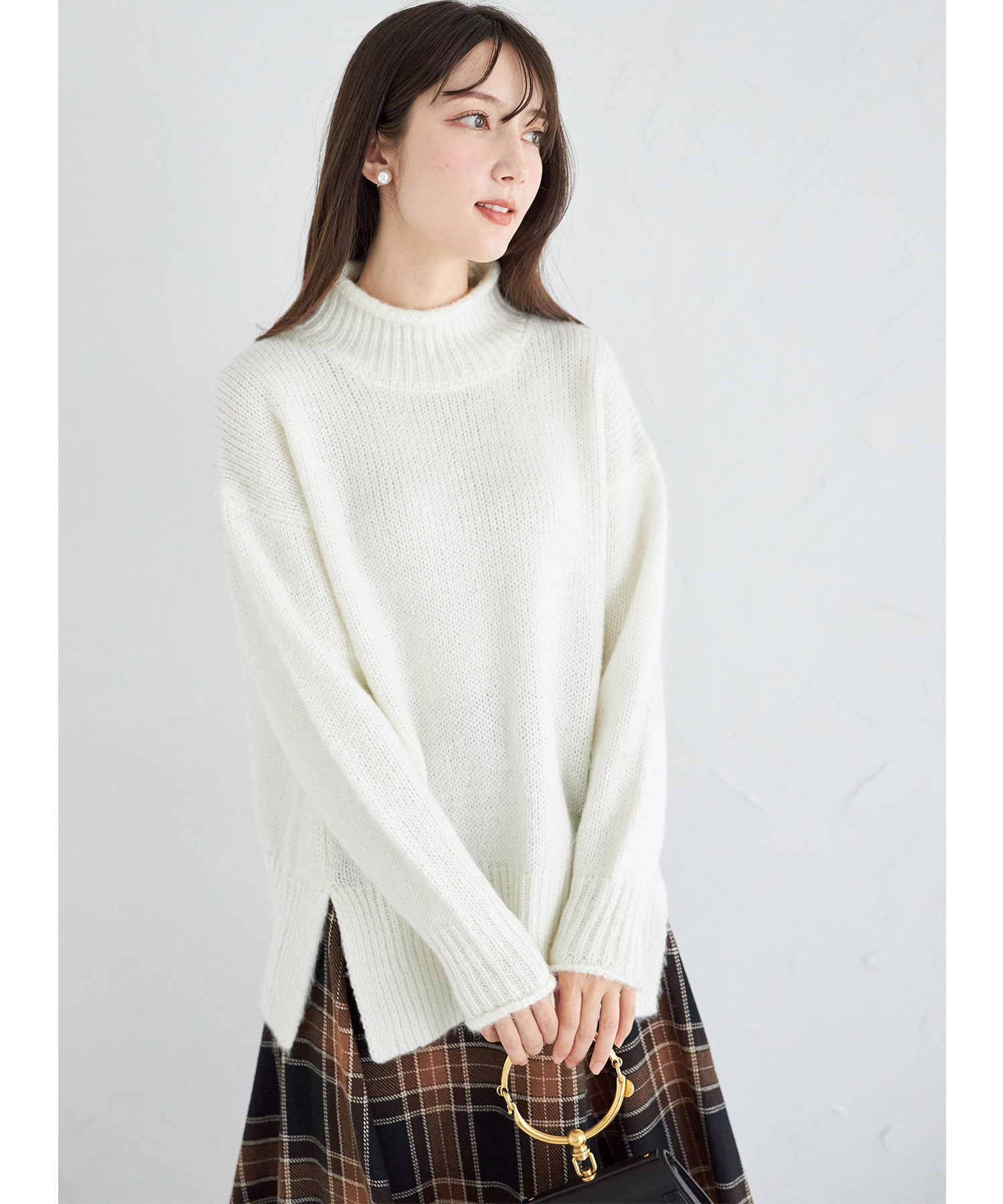 ハイネックドロップショルダーニットプルオーバー【aleila アレイア】 tocco closet　＊スペシャルプライス品につき返品/キャンセル/配送日指定不可/ラッピング不可/少量在庫のセールの為交換は出来かねる場合がございます。