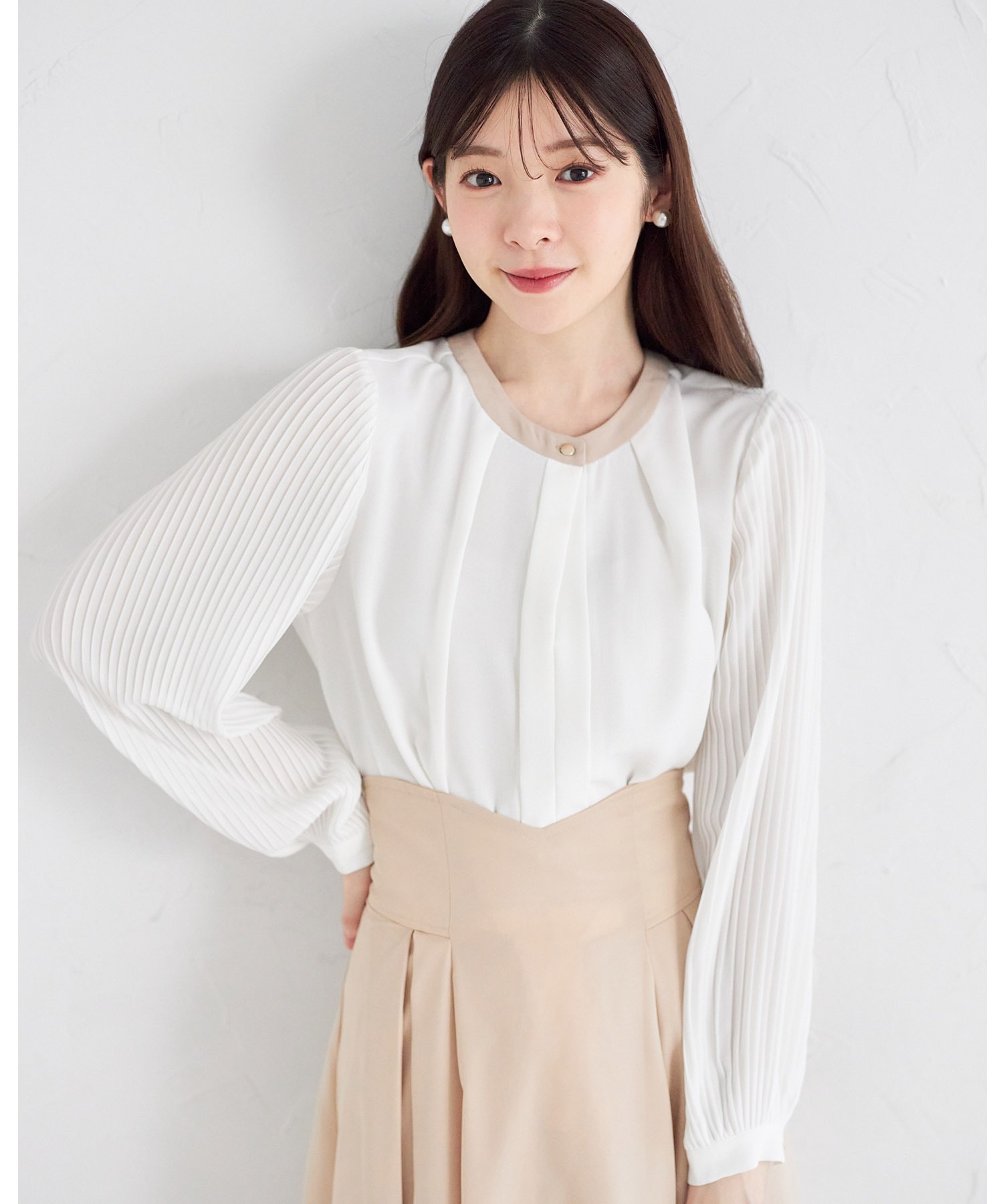 プリーツスリーブノーカラーブラウス【cetias セティアス】 tocco closet(トッコクローゼット) ＊スペシャルプライス品につき返品/キャンセル/配送日指定不可/ラッピング不可/少量在庫のセールの為交換は出来かねる場合がございます。