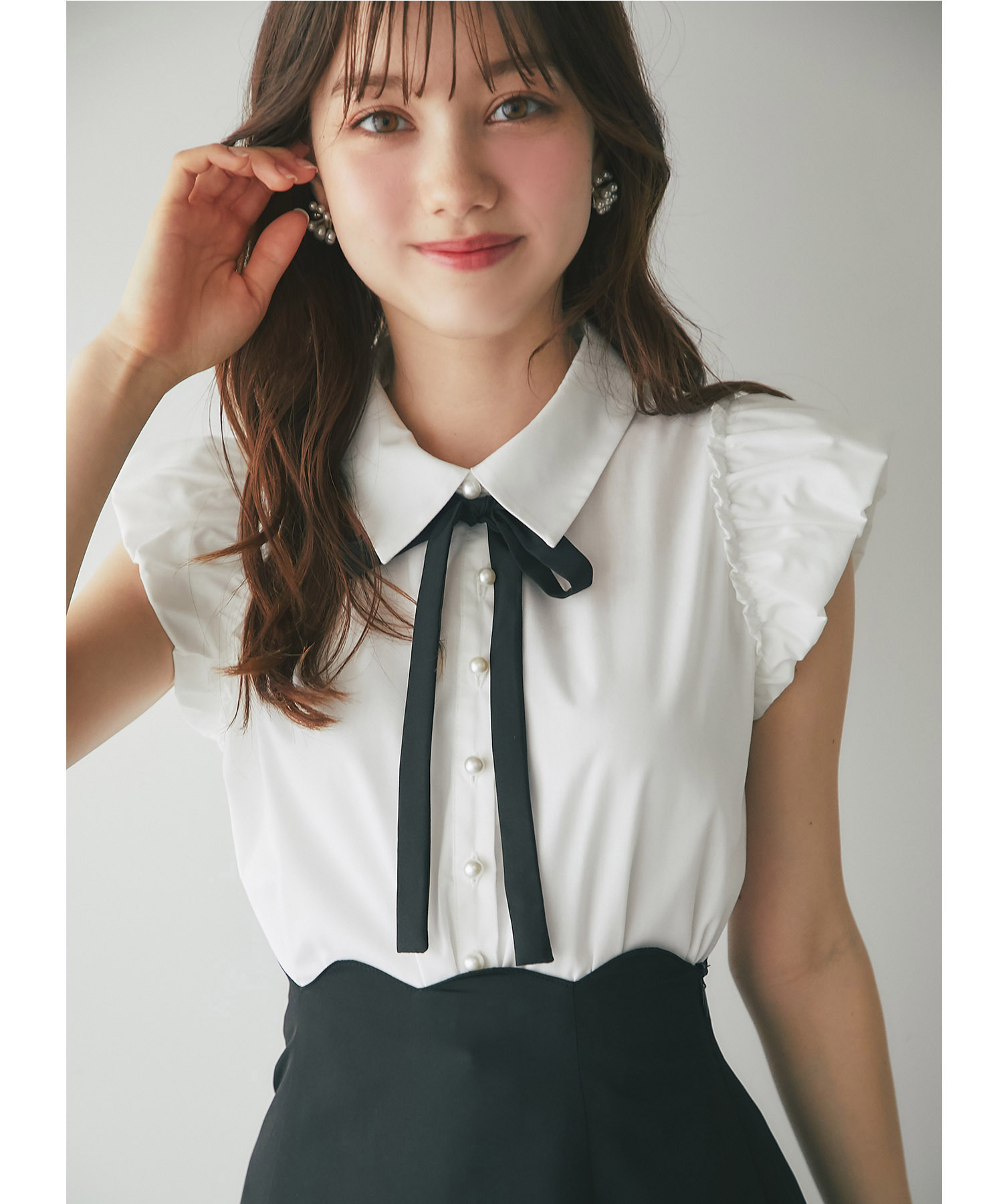 ２ＷＡＹボウタイリボン付きパール釦フリルスリーブブラウス 【cuperia キュペリア】tocco closet(トッコクローゼット)＊スペシャルプライス品につき返品/キャンセル/配送日指定不可/ラッピング不可/少量在庫のセールの為交換は出来かねる場合がございます。