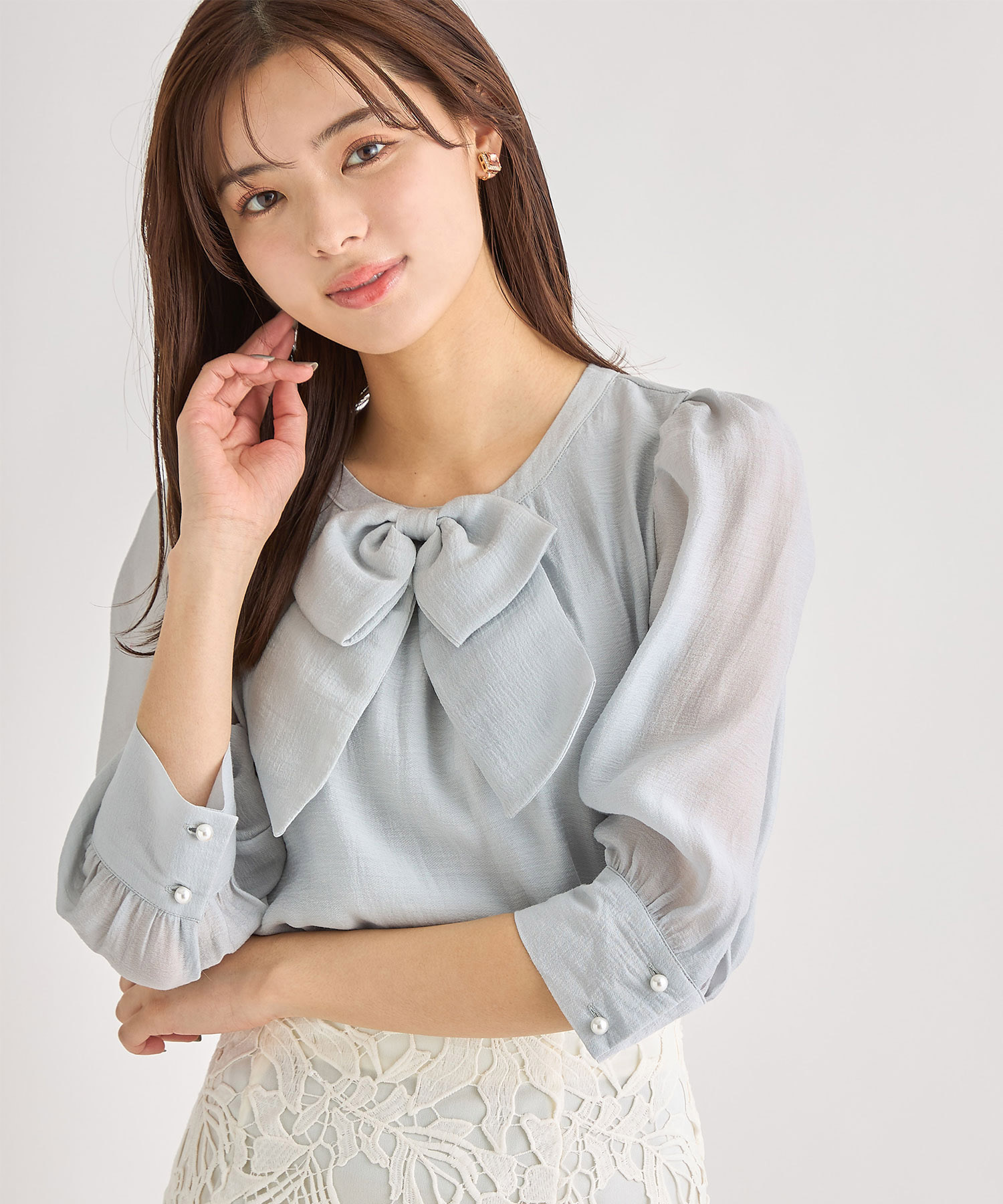 りぼん付きシャイニーシアーブラウス8月19日(土)オフィシャルサイト限定再販☆【deborah ディボラ】 tocco closet(トッコクローゼット)