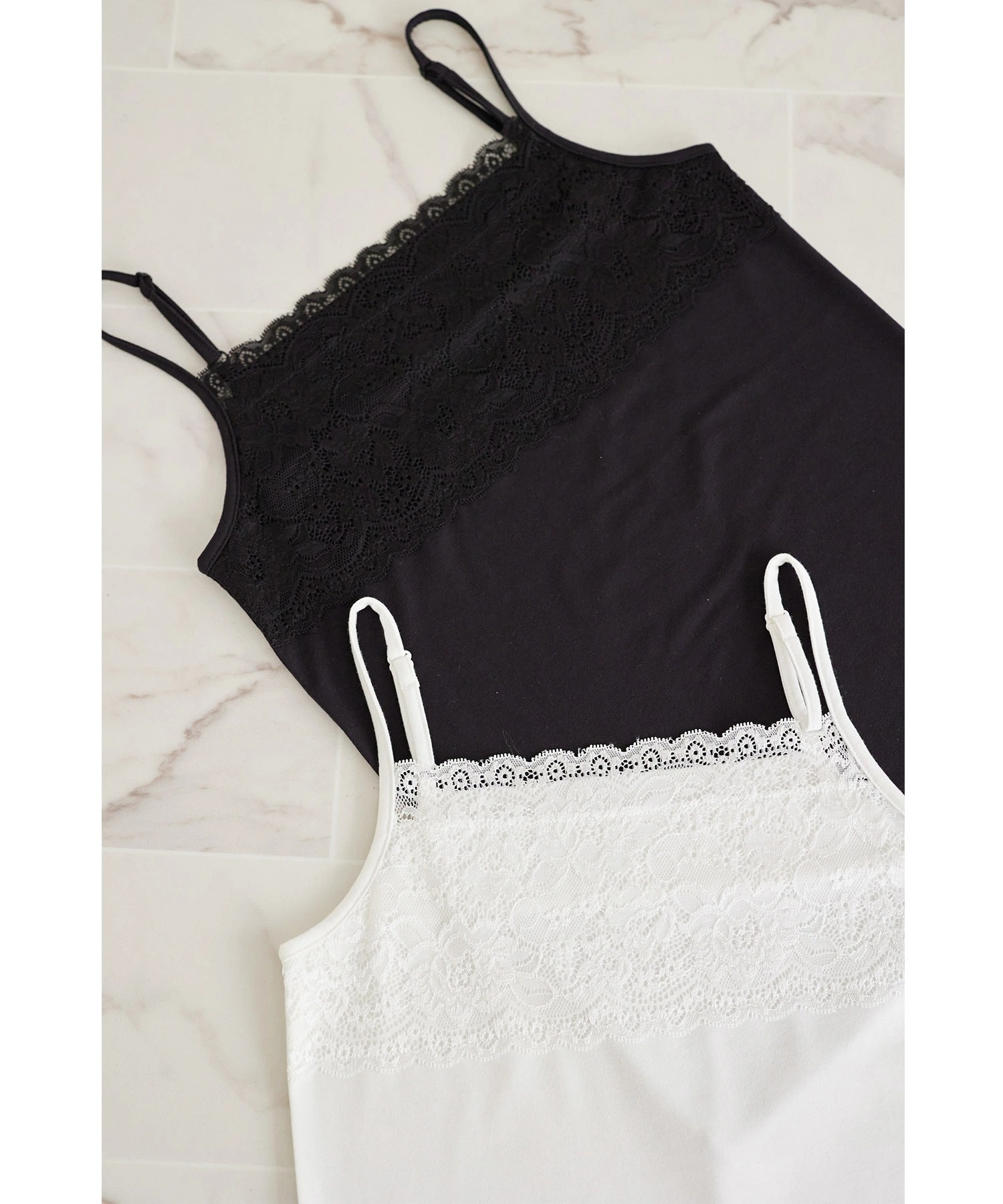 前後２ＷＡＹレース装飾インナートップス 8月28日(木)再販決定☆【deorina】 tocco closet※セレクトアイテム※不良品以外返品不可 ※少量の在庫確保による再販売の為、交換は出来かねる場合がございます。予めご了承ください。