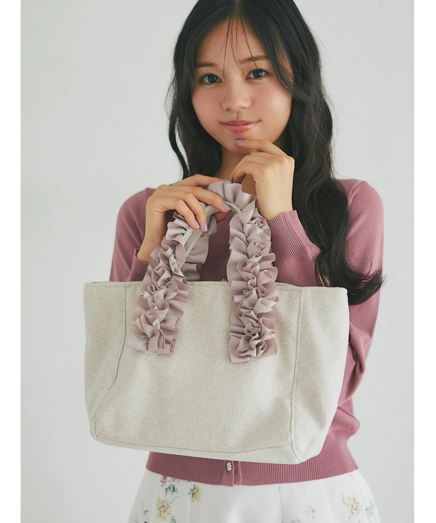 サマーツイードハンドルフリルトートバッグ  tocco closet(トッコクローゼット)※セレクトアイテム ＊スペシャルプライス品につき返品/キャンセル/配送日指定不可/ラッピング不可/少量在庫のセールの為交換は出来かねる場合がございます。