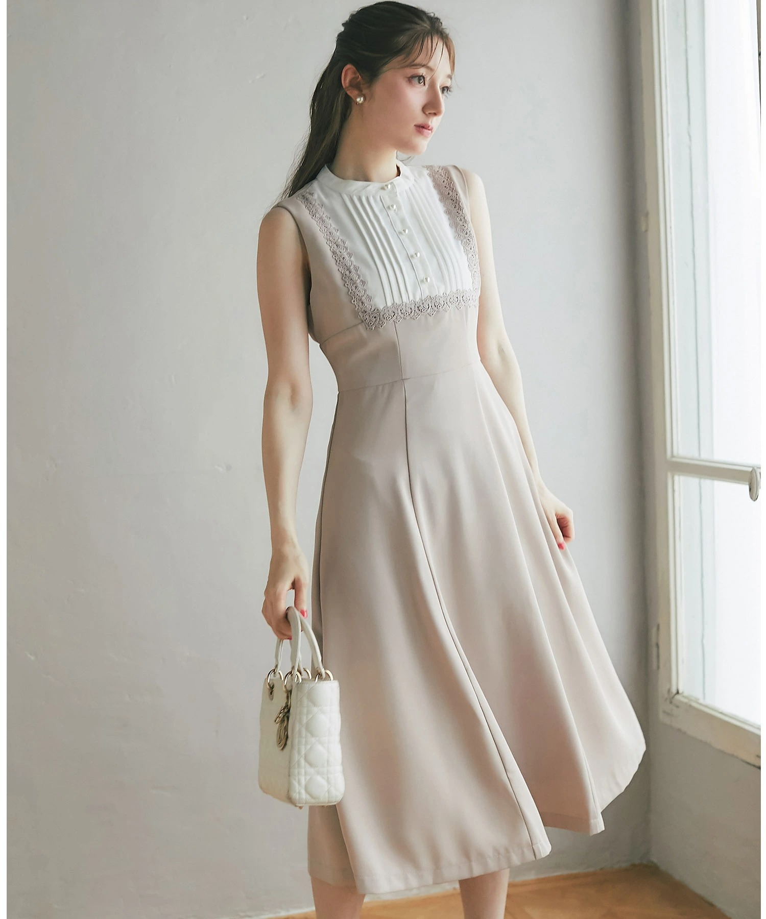 tocco トッコクローゼット　
ヨークレース切替バックレースアップ配色ワンピース