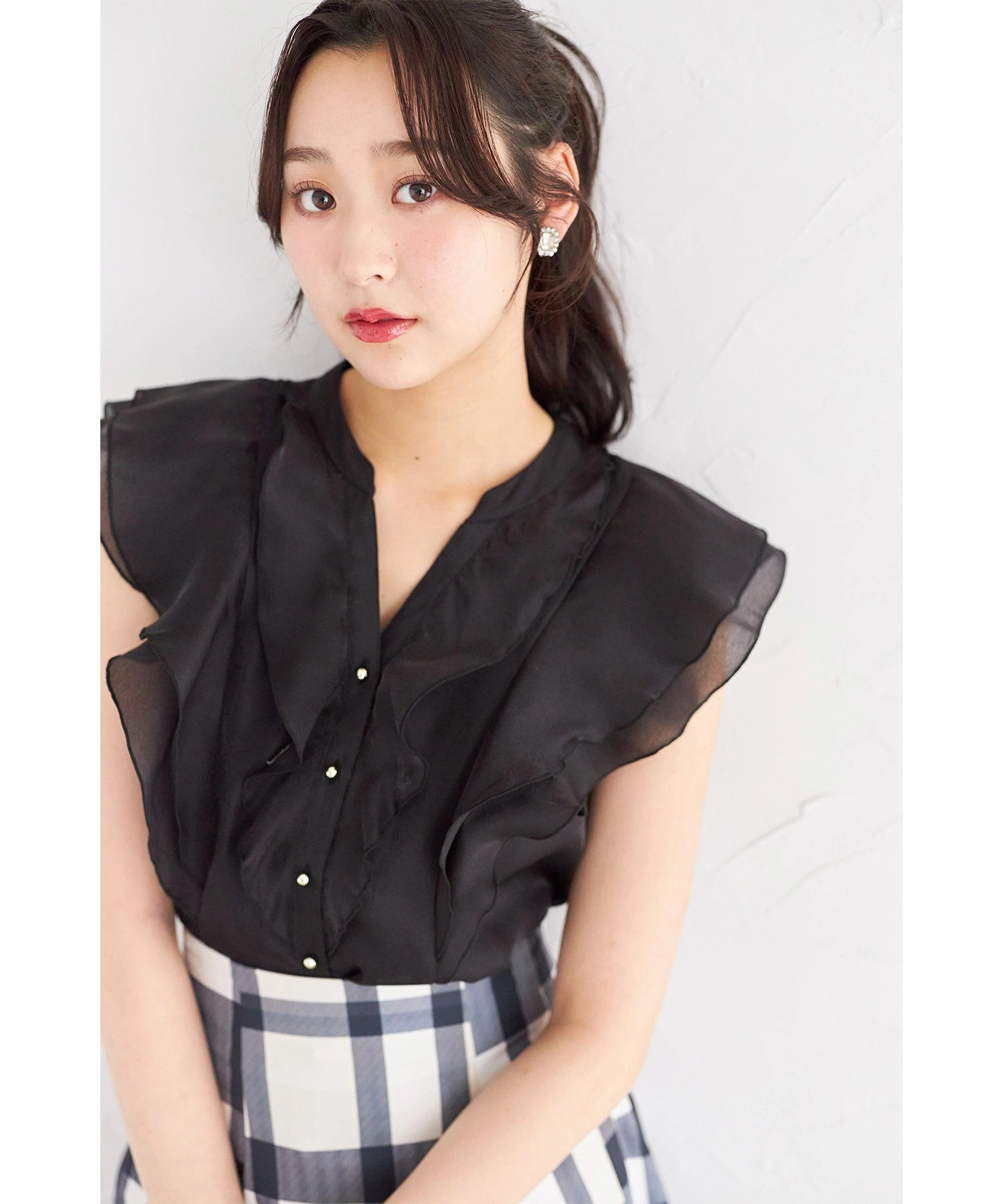 tocco トッコクローゼット　　
ラッフルフリルキーネックブラウス