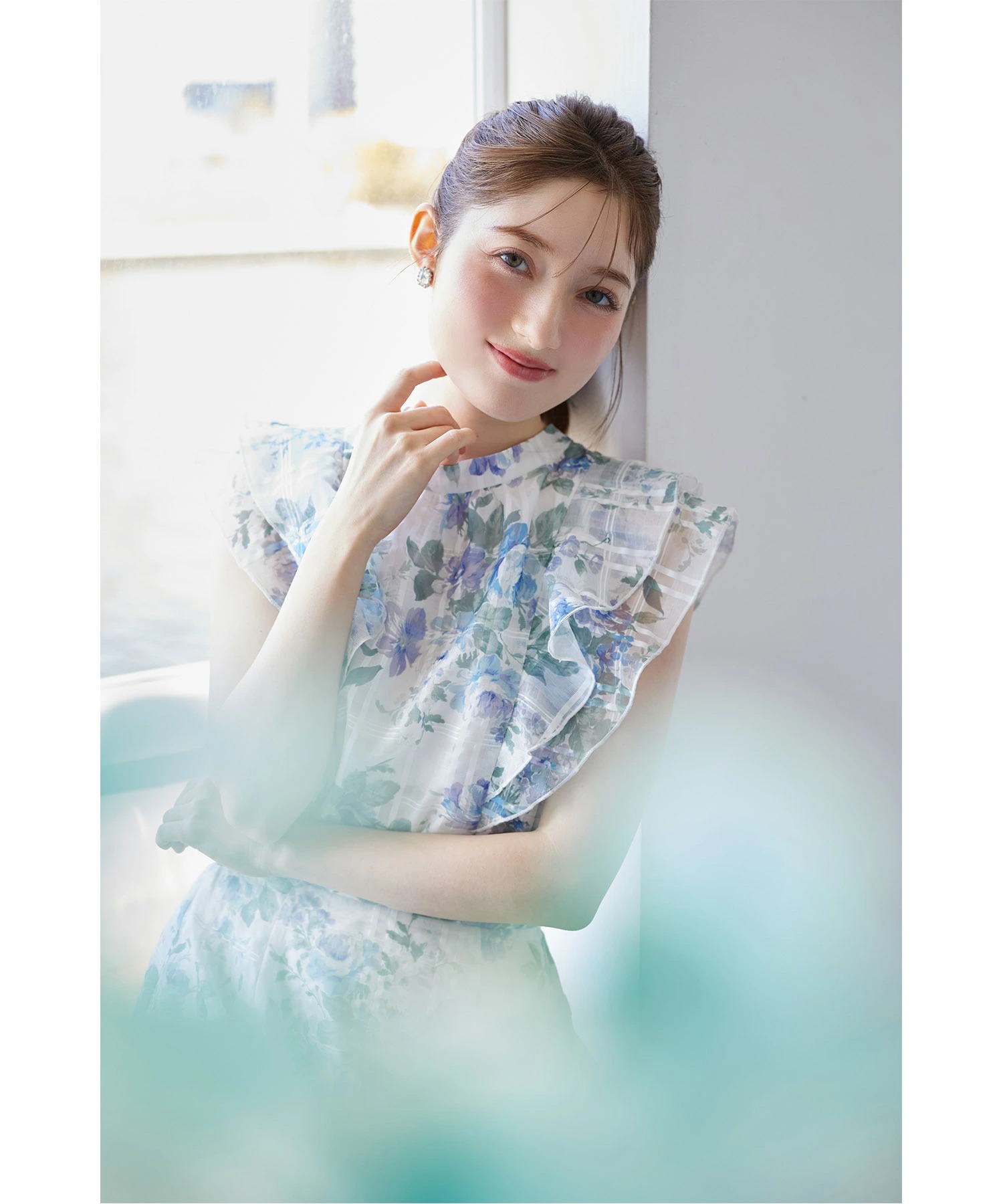 ガーデンローズプリントシアーチェックフリルブラウス ※こちらの商品は上下セットアイテムではございません。※少量の在庫確保による再販売の為、交換は出来かねる場合がございます。予めご了承ください。