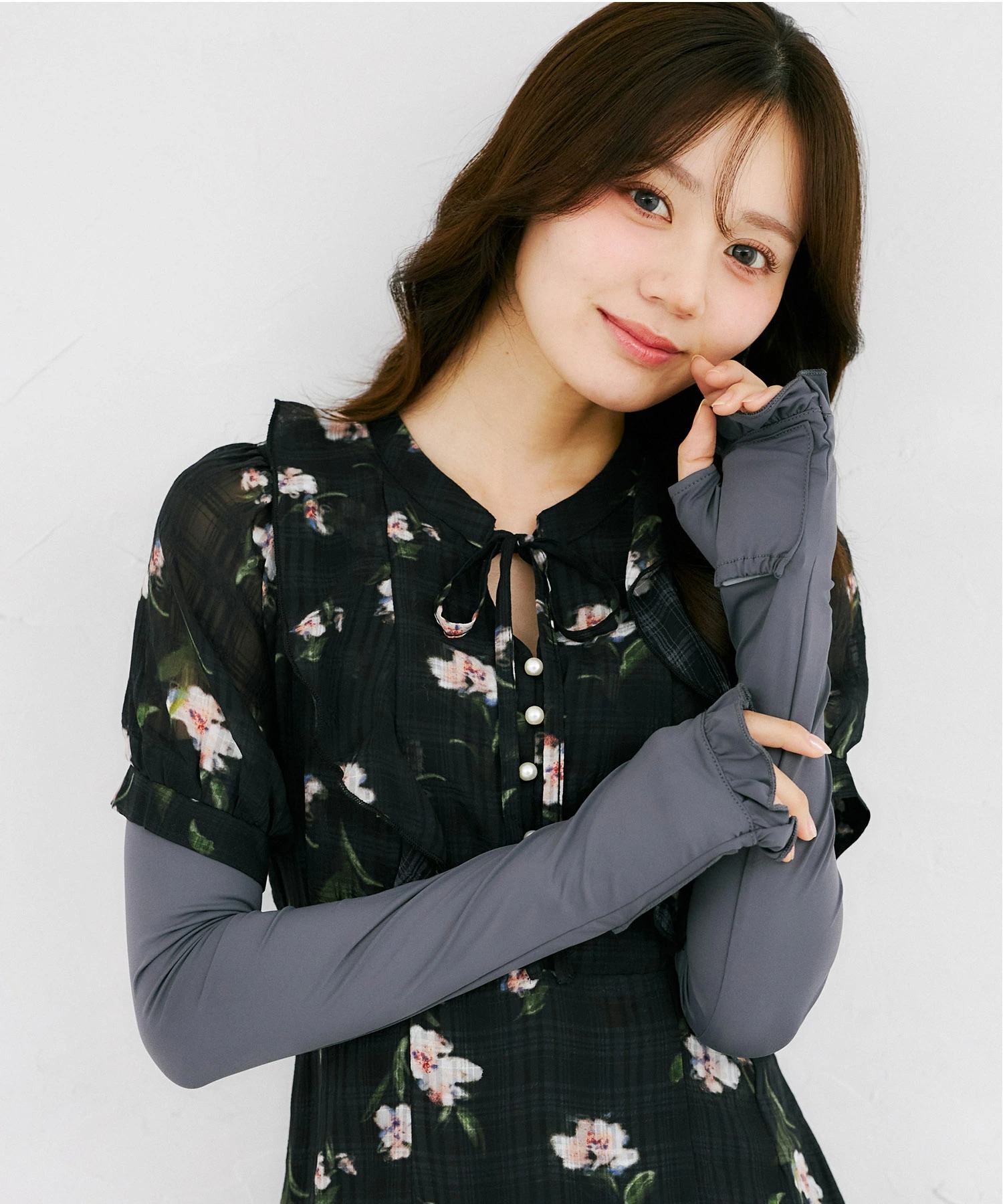tocco トッコクローゼット　
ＵＶカット＆接触冷感♪手のひらを冷やすフリルアームカバー