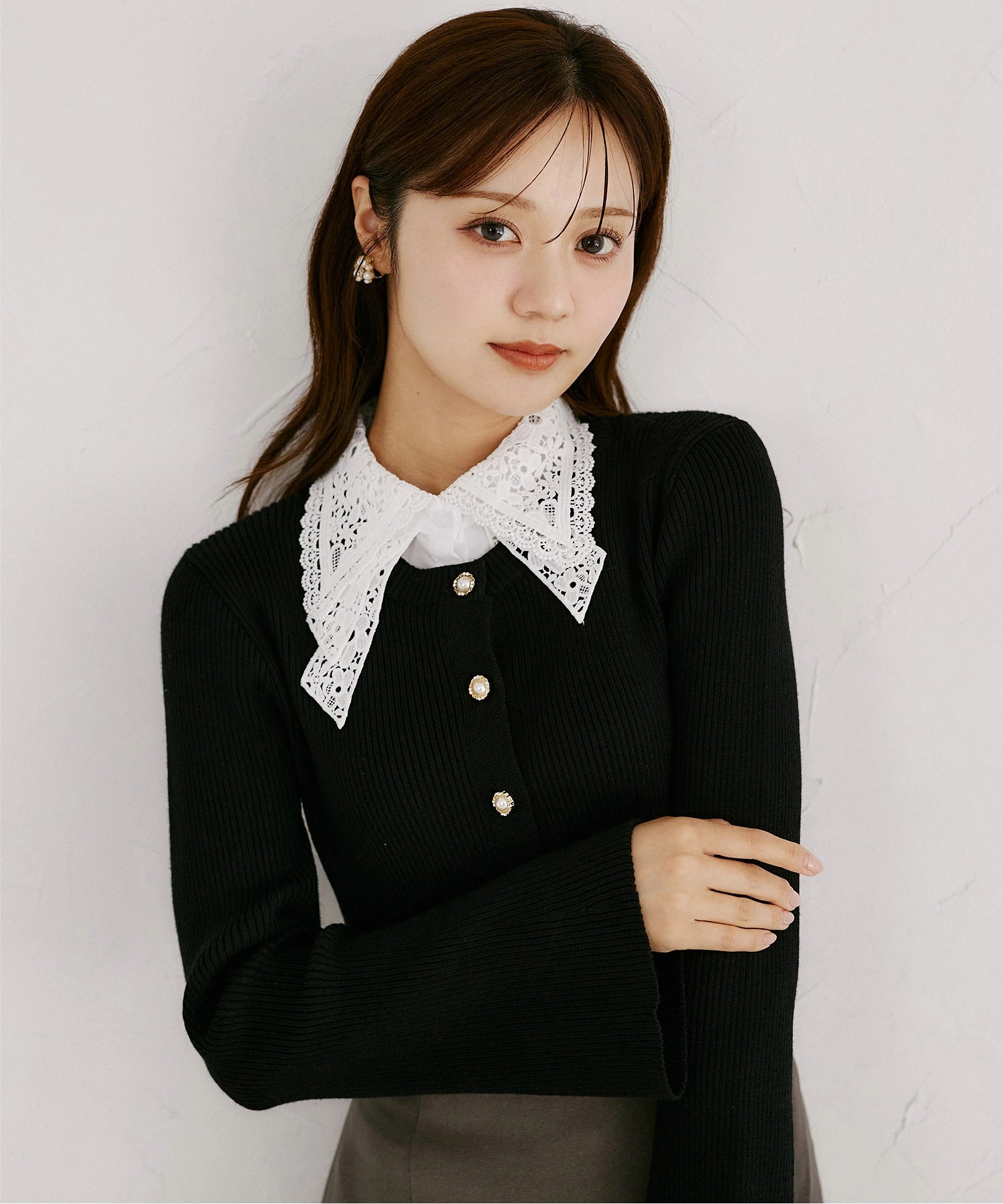 ２ＷＡＹレースリボン襟付きリブニットカーディガン  9月22日(火)再販決定☆ tocco closet(トッコクローゼット) ※えみ姉さんはグレイッシュラベンダー着用