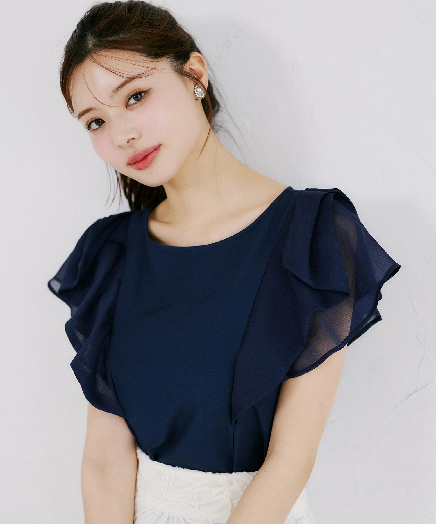 ショルダーリボンディティールブラウス  7月13日(月)オフィシャルサイト限定ネイビー再販☆tocco closet(トッコクローゼット)※少量の在庫確保による再販売の為、交換は出来かねる場合がございます。予めご了承ください。