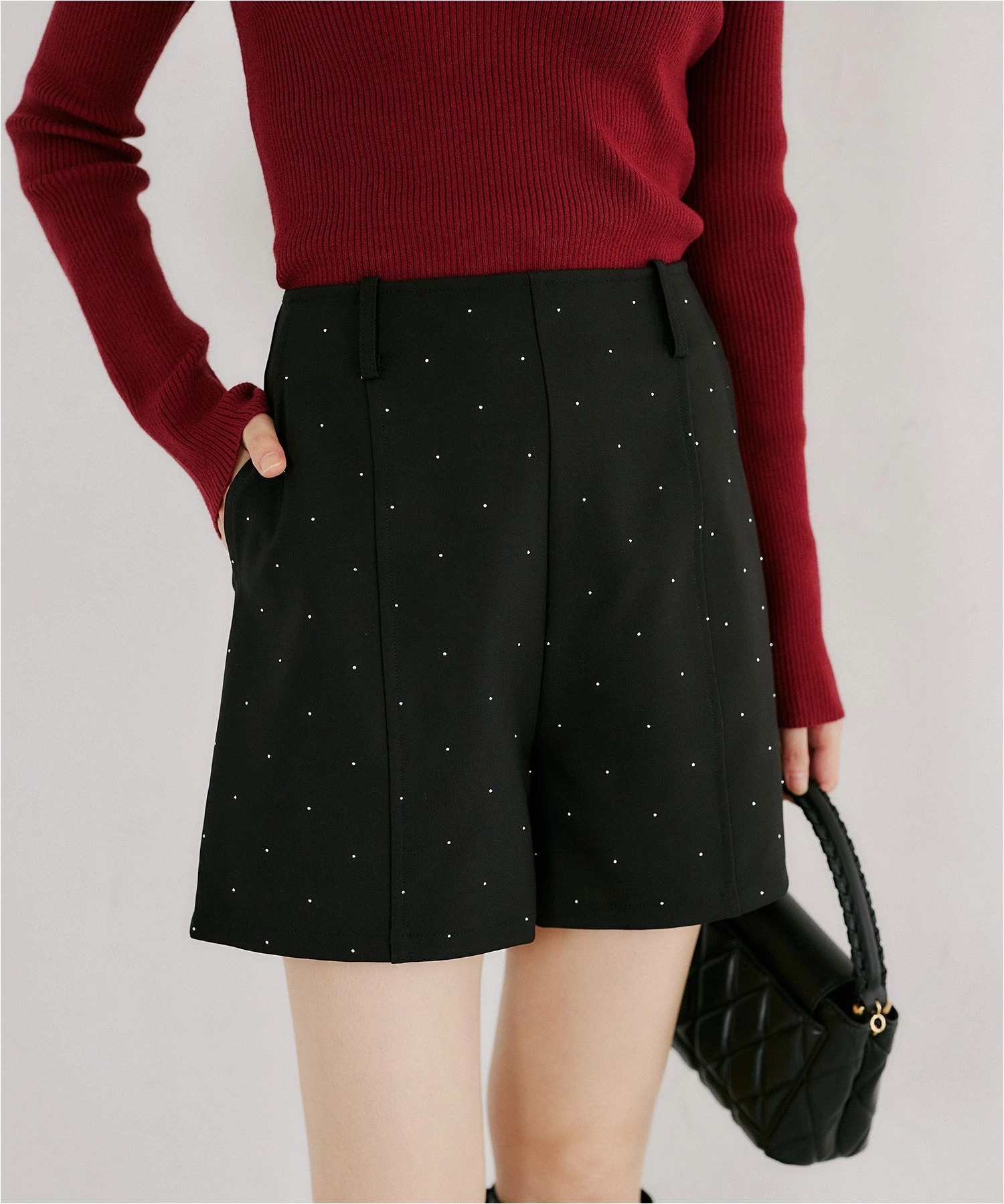 tocco トッコクローゼット　
キラキラホットフィックスストレッチショートパンツ