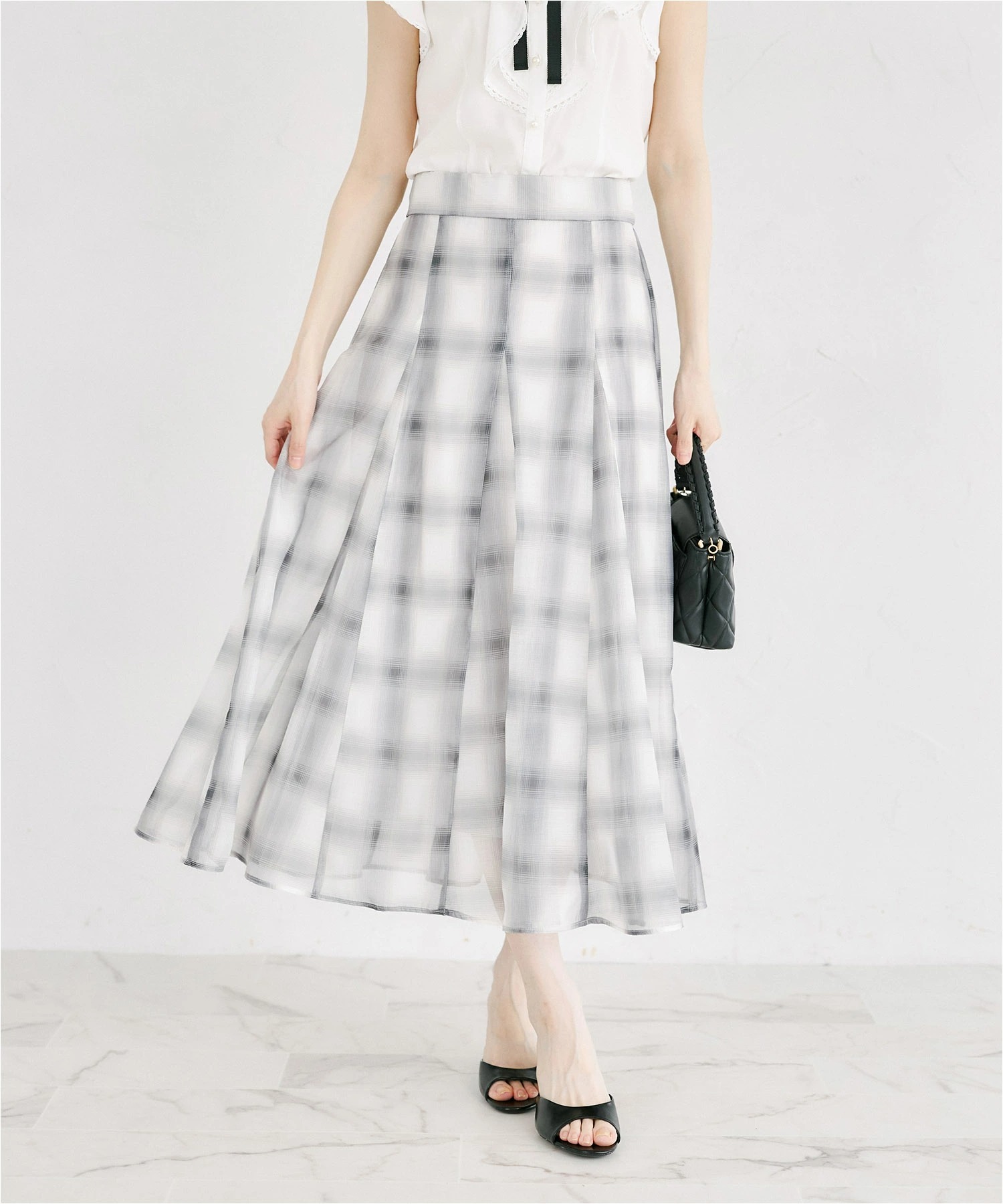 シアープリントロングフレアスカート tocco closet(トッコクローゼット) ＊スペシャルプライス品につき返品/キャンセル/配送日指定不可/ラッピング不可/少量在庫のセールの為交換は出来かねる場合がございます。