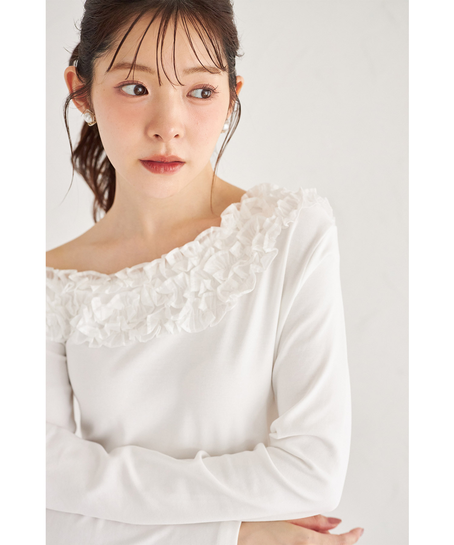 フリル付きサイドギャザーカットソープルオーバー 12月3日(水)オフィシャルサイト限定オフホワイト再販☆【junette ジュネット】 tocco closet(トッコクローゼット)