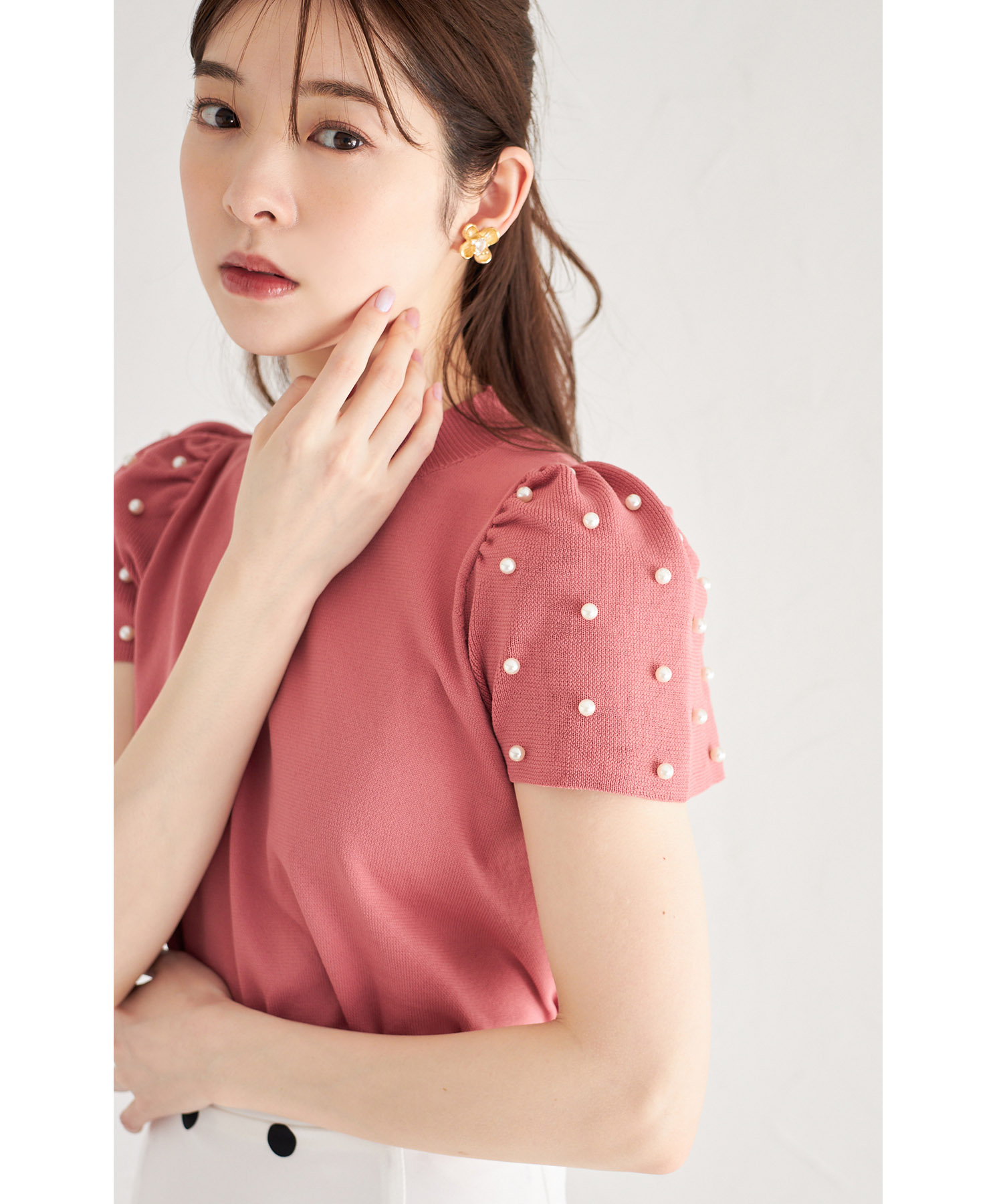 パール付きパフスリーブニットプルオーバー 7/31(水)オフィシャルサイト限定再販☆【laberia ラベリア】tocco closet(トッコクローゼット)※少量の在庫確保による再販売の為、交換は出来かねる場合がございます。予めご了承ください。※オフホワイトの入荷はありません