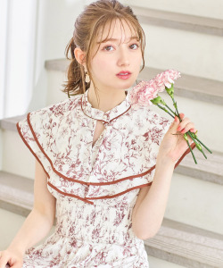 フォックス＆フラワートワルドジュイプリントケープカラーウエストシャーリングワンピース【cithonia シトニア】 tocco closet＊スペシャルプライス品につき返品/キャンセル/配送日指定不可/ラッピング不可/少量在庫のセールの為交換は出来かねる場合がございます。