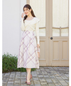 バックレースアップチェックプリントツイードスカート 【chrysum クリサム】tocco closet(トッコクローゼット)　＊スペシャルプライス品につき返品/キャンセル/配送日指定不可/ラッピング不可/少量在庫のセールの為交換は出来かねる場合がございます。