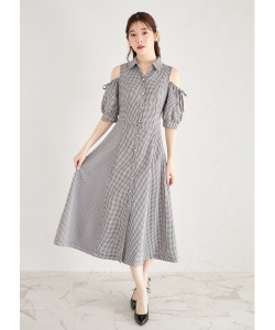 リボン付きオープンショルダーバックレースアップギンガムチェックシャツワンピース【atecia アテシア】 tocco closet＊スペシャルプライス品につき返品/キャンセル/配送日指定不可/ラッピング不可/少量在庫のセールの為交換は出来かねる場合がございます。