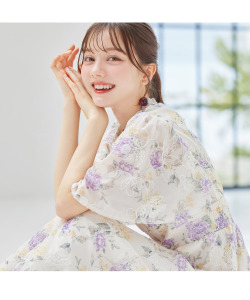 チェリー刺繍×フラワープリントフレアスリーブハイネックワンピース 【linias リニアス】 tocco closet(トッコクローゼット)　＊スペシャルプライス品につき返品/キャンセル/配送日指定不可/ラッピング不可/少量在庫のセールの為交換は出来かねる場合がございます。