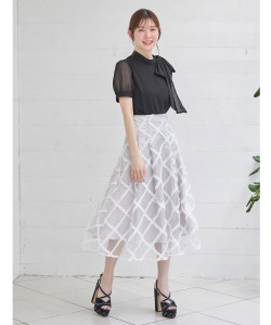 バックレースアップフラワーチェックチュールフレアスカート 6/1(土)オフィシャルサイト限定再販☆【tireas】tocco closet※少量の在庫確保による再販売の為、交換は出来かねる場合がございます。予めご了承ください。