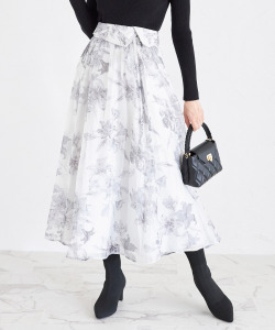 ウエストデザインリボン付きフラワープリントシアースカート 【fanly ファンリー】 tocco closet(トッコクローゼット)＊スペシャルプライス品につき返品/キャンセル/配送日指定不可/ラッピング不可/少量在庫のセールの為交換は出来かねる場合がございます。