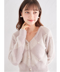 パール付きラメアーガイルシャギーニットカーディガン 【lascar ラスカー】 tocco closet　＊スペシャルプライス品につき返品/キャンセル/配送日指定不可/ラッピング不可/少量在庫のセールの為交換は出来かねる場合がございます。