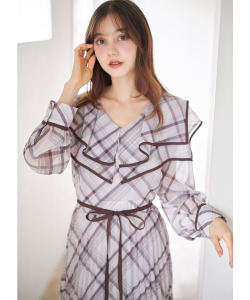 ウエストリボン付きビックカラーチェックプリーツワンピース 【sarcella】 tocco closet《@nya3riさんコラボ》＊スペシャルプライス品につき返品/キャンセル/配送日指定不可/ラッピング不可/少量在庫のセールの為交換は出来かねる場合がございます。