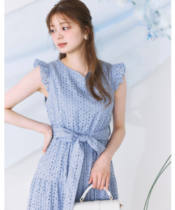 ウエストりぼん付き肩フリルハートネックコットンレースティアードワンピース 6月15日(日)再販決定☆【alephie 】 tocco closet ※紺野彩夏さんはブルー着用 ※ブルー少量の在庫確保による再販売の為、交換は出来かねる場合がございます。予めご了承ください。