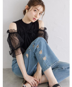 【Ｓ・Ｍサイズ展開】サイドハートカットデニムパンツ【blyssia ブリシア】tocco closet ＊スペシャルプライス品につき返品/キャンセル/配送日指定不可/ラッピング不可/少量在庫のセールの為交換は出来かねる場合がございます。