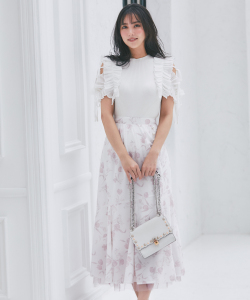 パール付きチューリッププリント×チュールスカート【ranelle ラネル】 tocco closet ※石川恋さんはピンク着用 ＊スペシャルプライス品につき返品/キャンセル/配送日指定不可/ラッピング不可/少量在庫のセールの為交換は出来かねる場合がございます。
