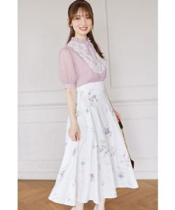 フラワープリントハイウエストフレアスカート【manica マニーカ】 tocco closet(トッコクローゼット) ＊スペシャルプライス品につき返品/キャンセル/配送日指定不可/ラッピング不可/少量在庫のセールの為交換は出来かねる場合がございます。
