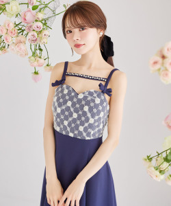 リボン付きフラワービジュー装飾バックレースアップキャミワンピース 8月10日(日)ネイビー再販決定☆【minnary ミナリー】 tocco closet ≪@ichaaakoさんコラボ≫ ※少量の在庫確保による再販売の為、交換は出来かねる場合がございます。予めご了承ください。