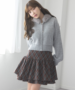 アーガイルチェック柄バックレースアップ２段ギャザーミニスカート tocco closet(トッコクローゼット)《Lady in winter bloom》※えみ姉さんはグレー×ブラウン着用