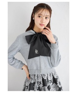 ワンポイント刺繍入りリボン付きラメ裏毛パーカー tocco closet  ＊スペシャルプライス品につき返品/キャンセル/配送日指定不可/ラッピング不可/少量在庫のセールの為交換は出来かねる場合がございます。
