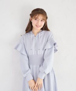オフィシャルサイト限定再販☆ウエストリブ切り替えフリルスリーブボンディングフーディワンピース  ※中野恵那さんはグレー着用《RelaxWear》※少量の在庫確保による再販売の為、交換は出来かねる場合がございます。予めご了承ください。