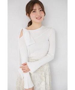 肩リボン付きフレアスリーブリブニットプルオーバー tocco closet(トッコクローゼット) ＊スペシャルプライス品につき返品/キャンセル/配送日指定不可/ラッピング不可/少量在庫のセールの為交換は出来かねる場合がございます。