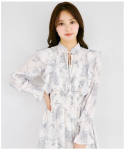 ラインフラワー×リボン柄ラッフルフリルウエストシャーリングワンピース   8月14日(金)再販決定☆tocco closet(トッコクローゼット) ※少量の在庫確保による再販売の為、交換は出来かねる場合がございます。予めご了承ください。