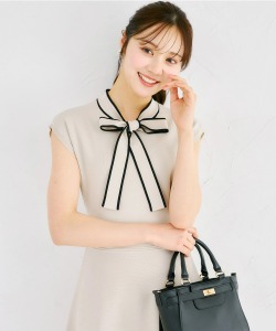 配色ボウタイリボン付きレースラインニットワンピース   tocco closet(トッコクローゼット) ＊スペシャルプライス品につき返品/キャンセル/配送日指定不可/ラッピング不可/少量在庫のセールの為交換は出来かねる場合がございます。