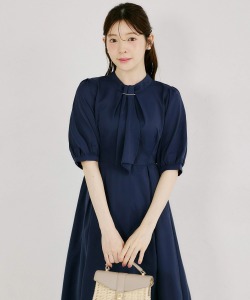 ボウタイ付きウエストタックワンピース tocco closet(トッコクローゼット)　