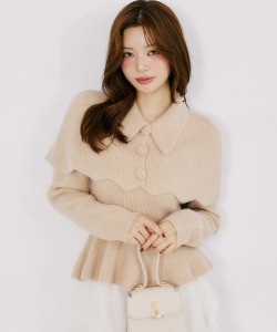 フラワーモチーフ付きケープ×ペプラムニットプルオーバーＳＥＴ tocco closet(トッコクローゼット)