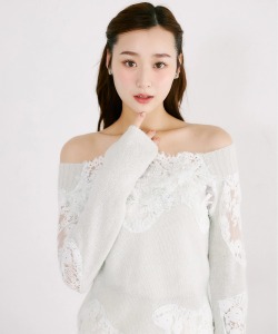 ビーズ付きフラワーレース切り替えニットプルオーバー tocco closet(トッコクローゼット)※オフィシャルサイト限定