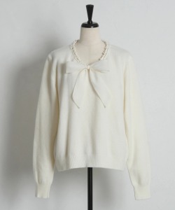 ネックパールリボン付きニットプルオーバー tocco closet(トッコクローゼット) ※オフィシャルサイト限定 ※セレクトアイテム