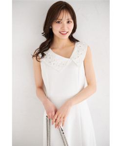 立体フラワー刺繍モチーフ付きアシメカラーワンピース 6月30日(月)オフィシャルサイト限定再販☆【affira アフィーラ】 tocco closet ※少量の在庫確保による再販売の為、交換は出来かねる場合がございます。予めご了承ください。