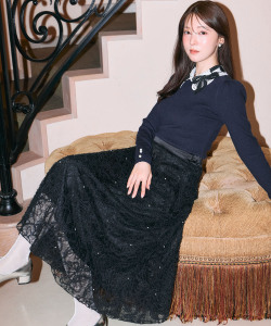 10月中旬販売予定！入荷連絡受付中☆パール装飾フェザーレースフレアスカート《tocco closet luxe》※麻亜里さんはブラック着用