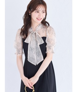 ボウタイリボン付きレースドッキングワンピース【alogea アロジア】 tocco closet(トッコクローゼット) ＊スペシャルプライス品につき返品/キャンセル/配送日指定不可/ラッピング不可/少量在庫のセールの為交換は出来かねる場合がございます。