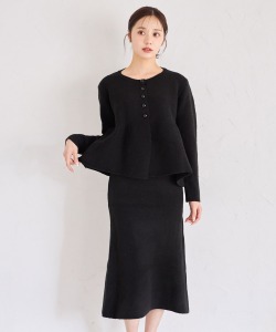 ペプラムニットカーディガン×ニットタイトスカートセットアップ【amarilis アマリリス】 tocco closet ＊スペシャルプライス品につき返品/キャンセル/配送日指定不可/ラッピング不可/少量在庫のセールの為交換は出来かねる場合がございます。