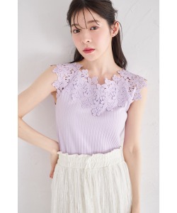 フラワーレース装飾リブカットソープルオーバー  tocco closet(トッコクローゼット) ※少量の在庫確保による再販売の為、交換は出来かねる場合がございます。予めご了承ください。