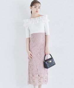 フラワーカットワークレースタイトスカート【chande シャンディ】 tocco closet(トッコクローゼット)　＊スペシャルプライス品につき返品/キャンセル/配送日指定不可/ラッピング不可/少量在庫のセールの為交換は出来かねる場合がございます。