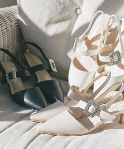 クリアビジューバックル付きパンプス 4月30日(水)再販決定☆【esmelyn エスメリン】 tocco closet(トッコクローゼット)《Shoes Collection》