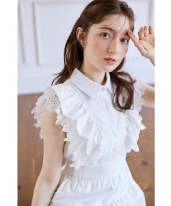 フラワーレース×フリル付きティアードシャツワンピース【fiumiu フィミュー】 tocco closet(トッコクローゼット)《More Elegant》