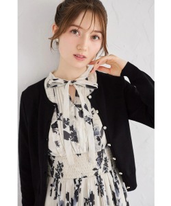 ＵＶカット＆接触冷感＆ハンドウォッシュ♪超強撚パールフラワー釦カーディガン 9月3日(水)再販決定☆【jiorina ジオリナ】 tocco closet(トッコクローゼット)